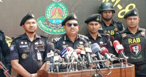 ‘শ্রমিক আন্দোলন পুঁজি করে নাশকতা করলে কঠোর ব্যবস্থা’