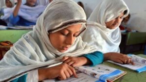 পাকিস্তানে শিক্ষা থেকে বঞ্চিত ২ কোটি ৩৭ লাখ শিশু