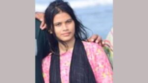 ‘এই পৃথিবীতে বেঁচে থাকার অধিকার নেই’— লিখে কিশোরীর আ/ত্ম/হ/ত্যা