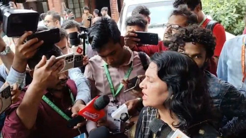 ভোট বর্জন করে জাতীয়তাবাদী শিক্ষকদের কেন্দ্র ত্যা/গ
